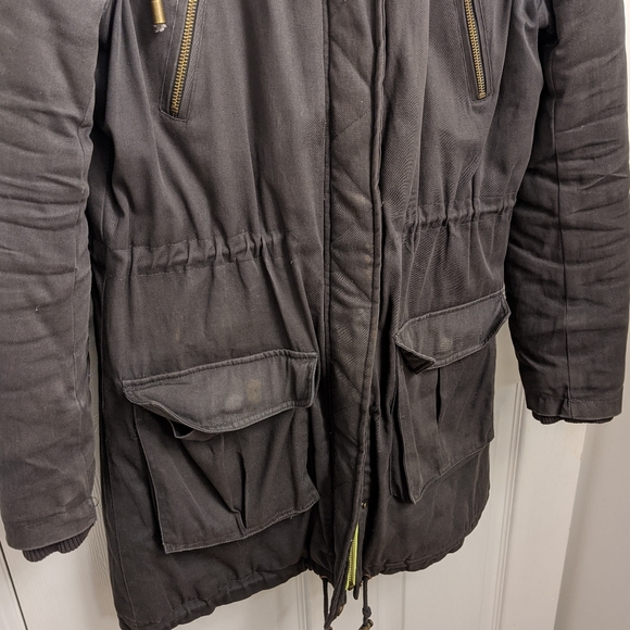 Winter Parka - Picture 5 of 8